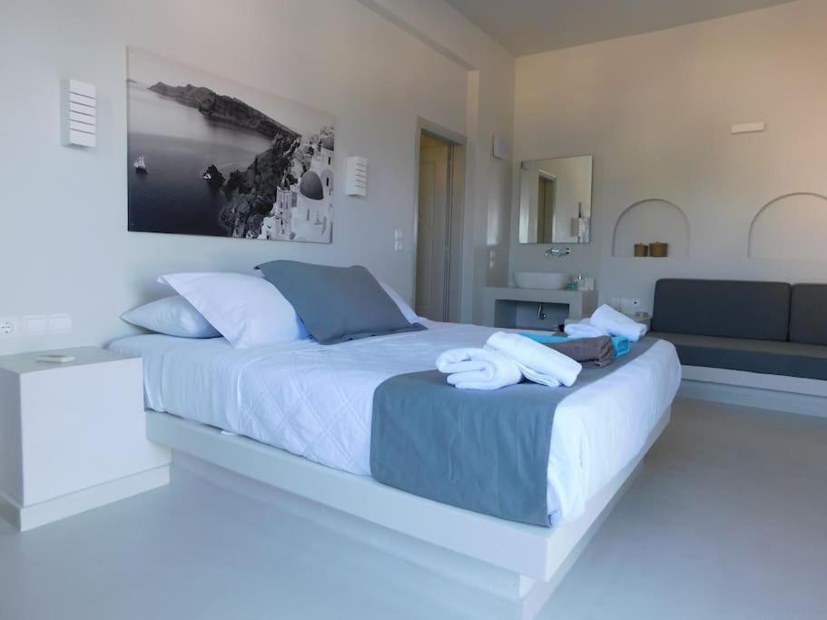 Perissa Beachfront Rooms Exterior photo